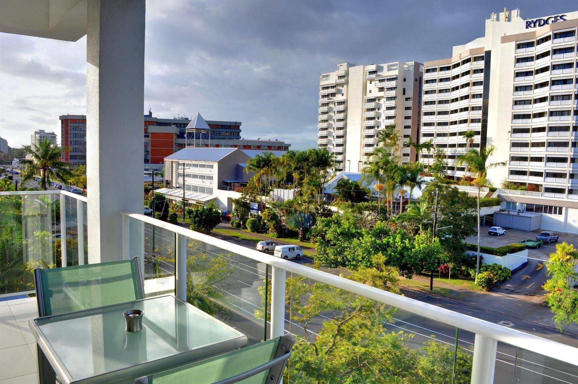 201 Lake Street Hotel Cairns Kamer foto